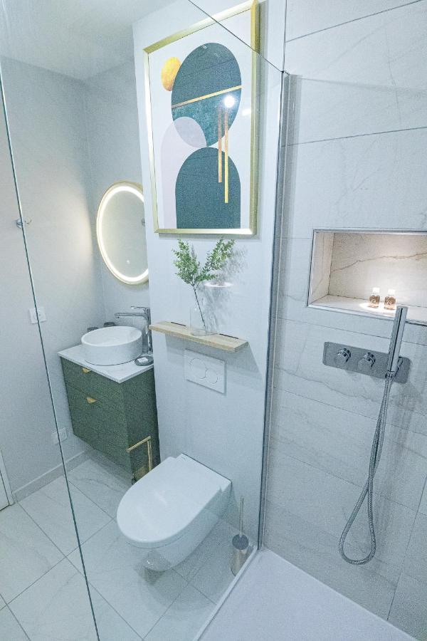 The Green Home - Quiet And Fully Equipped High-End Studio With Parking Courcouronnes Eksteriør bilde