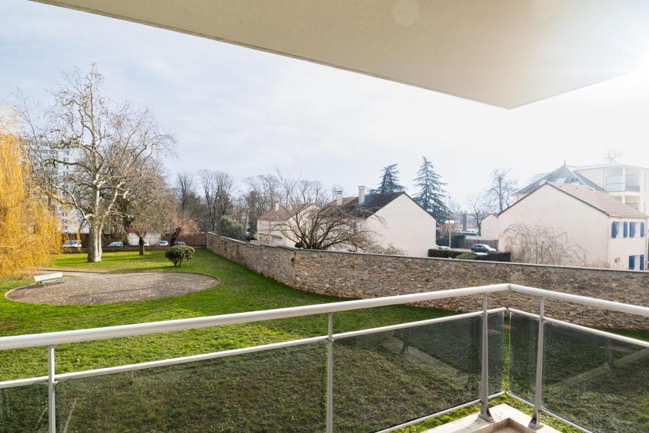 The Green Home - Quiet And Fully Equipped High-End Studio With Parking Courcouronnes Eksteriør bilde