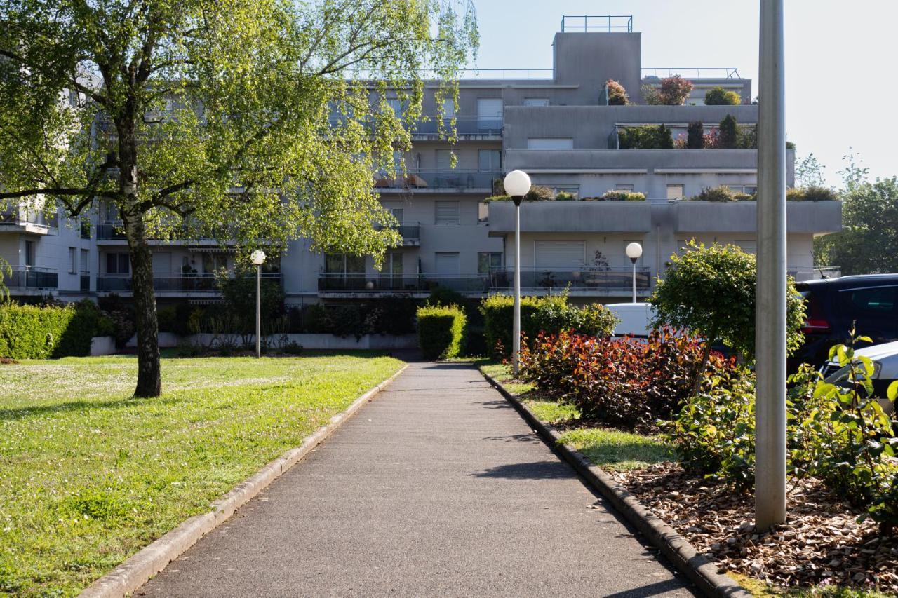 The Green Home - Quiet And Fully Equipped High-End Studio With Parking Courcouronnes Eksteriør bilde